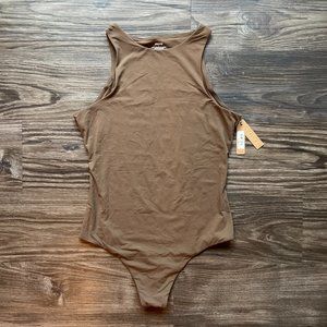 (NWT) SKIMS Fits Everybody High Neck Bodysuit, Oxide, Medium